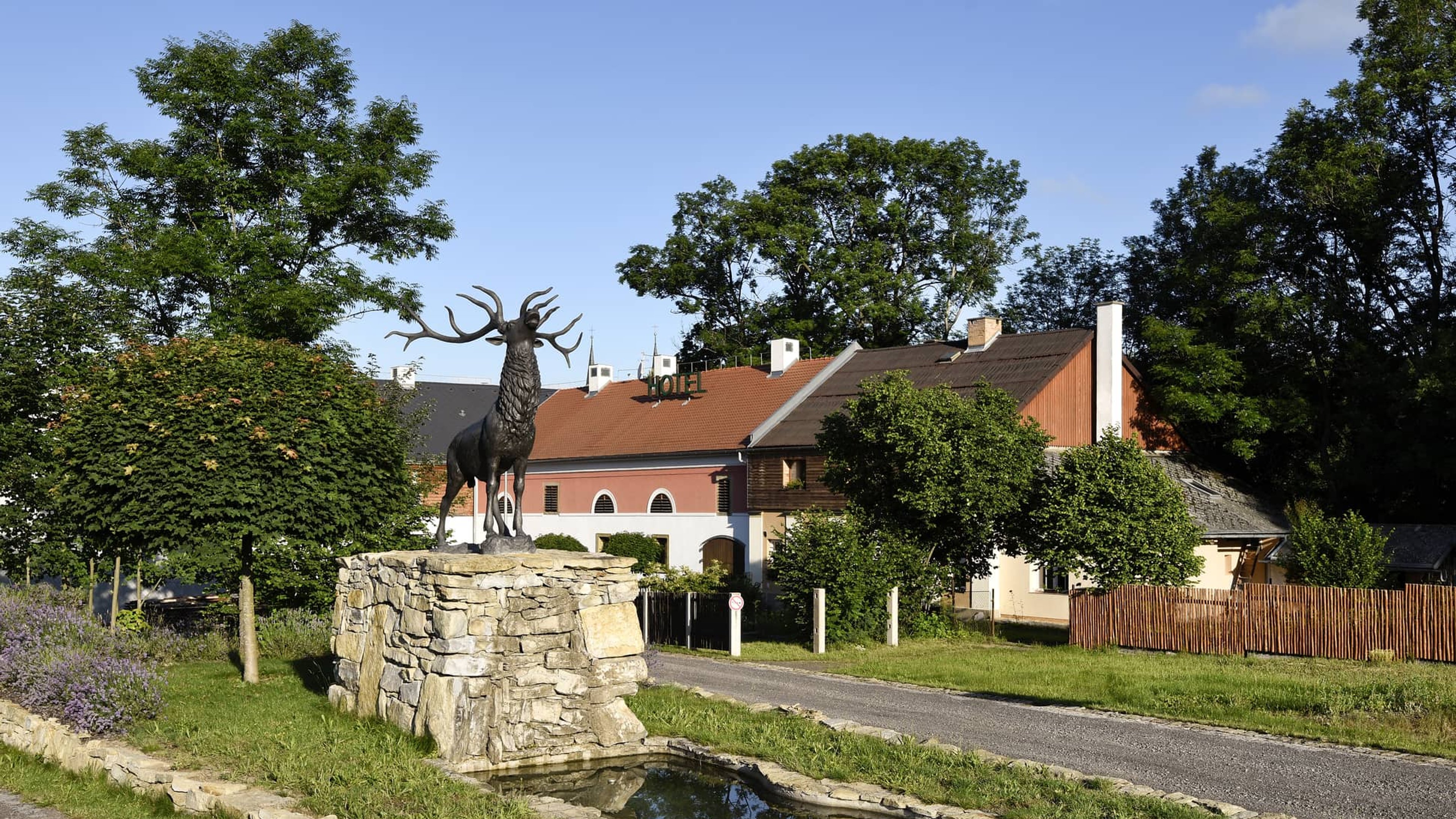 Pohled na Chateau Orlice z venku